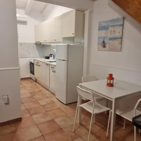 Boutique Maisonnette At Beachfront 2 *